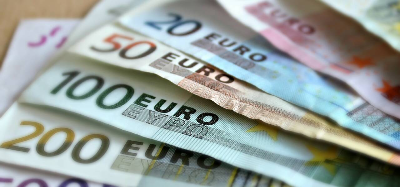 EURCHF Menguat Didukung  Banyak Pola Bullish