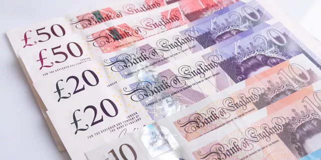 Kebijakan Moneter Bank of England Melemahkan Poundsterling