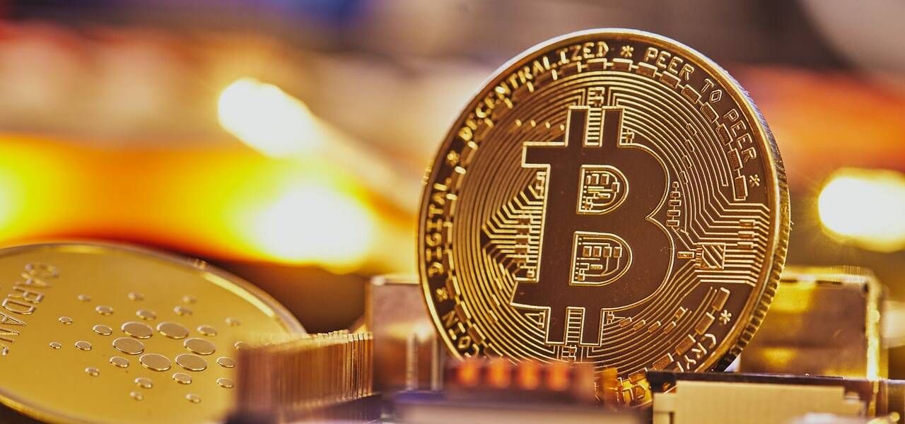 Bitcoin Hampir Sentuh Rekor Tertinggi